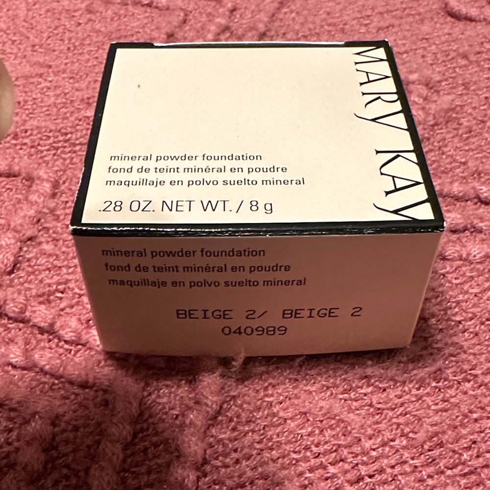 Mary Kay Mineral Powder Foundation - Beige 2